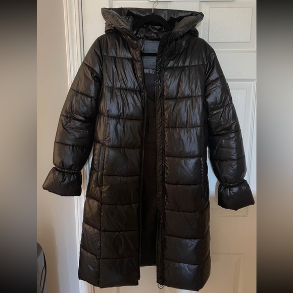 Long black puffer jacket - Picture 3 of 3